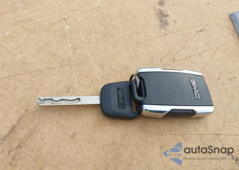 2015 GMC Sierra 2500Hd Denali z USA, uszkodzony, nr VIN 1GT120E88FF151090